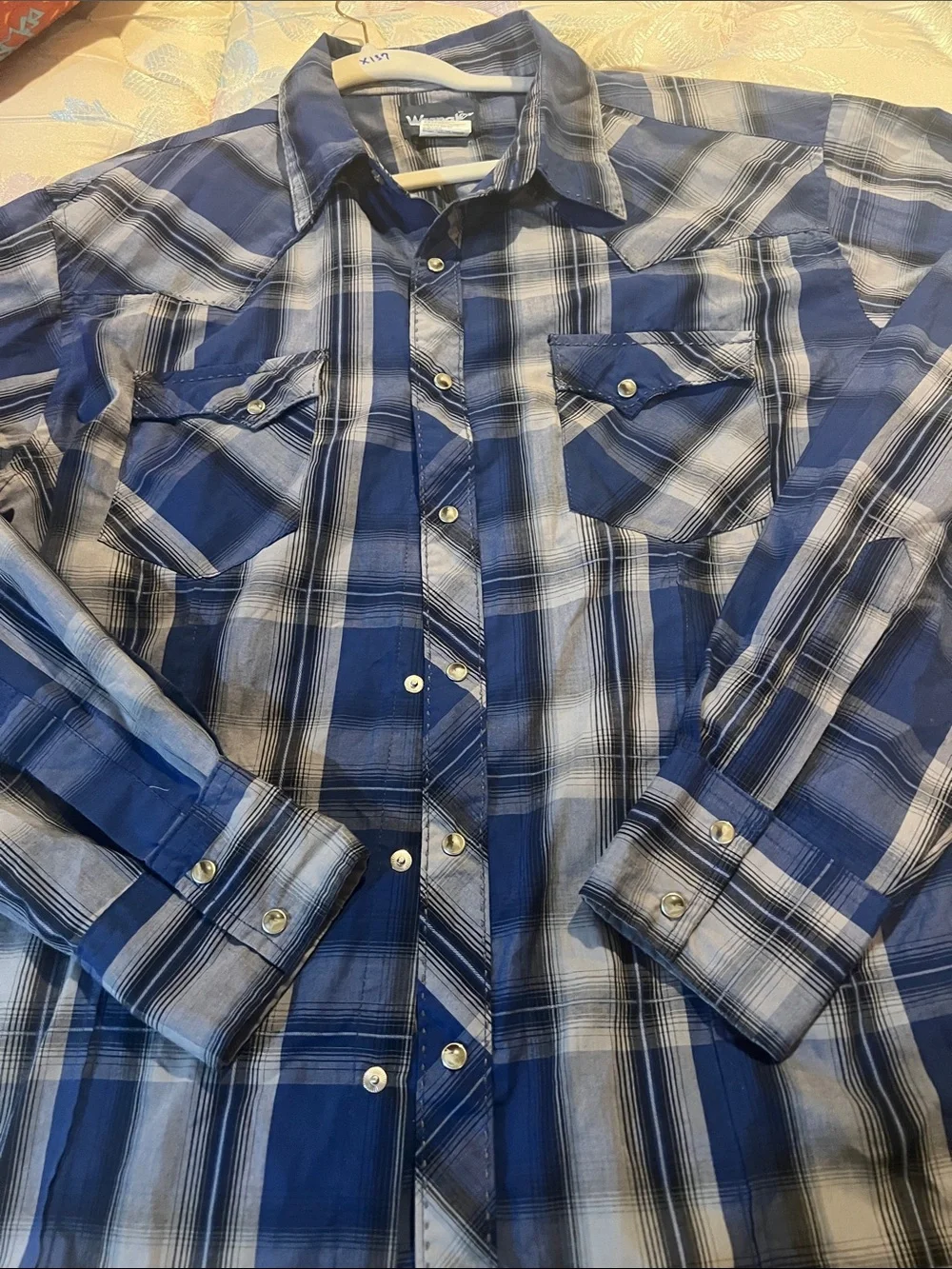 Wrangler Blue and White Plaid Button-Down Shirt